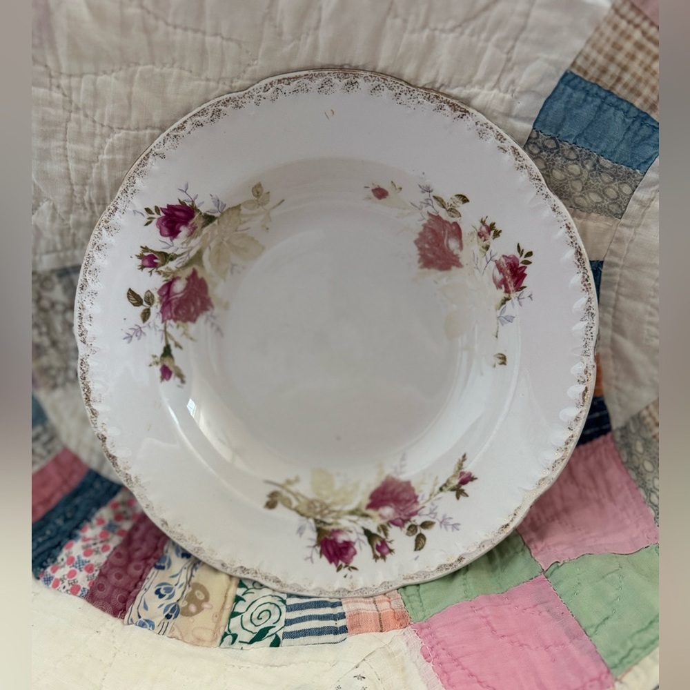 Vintage ESCO Japan? Beautiful Rose Floral Bowl Scalloped Gold Edges